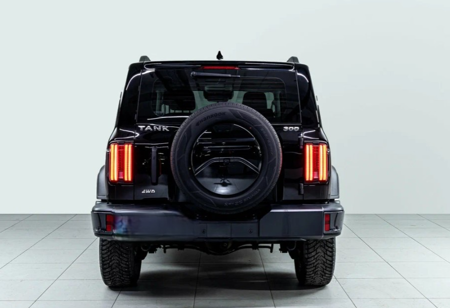 Аренда tank 300 бизнес класса 2024 года в городе Москва Щукинская от 6320 руб./сутки, полный привод, двигатель: бензин, объем 2 литра, каско (Мультидрайв), ОСАГО (Мультидрайв), без водителя, недорого, вид 5 - RentRide
