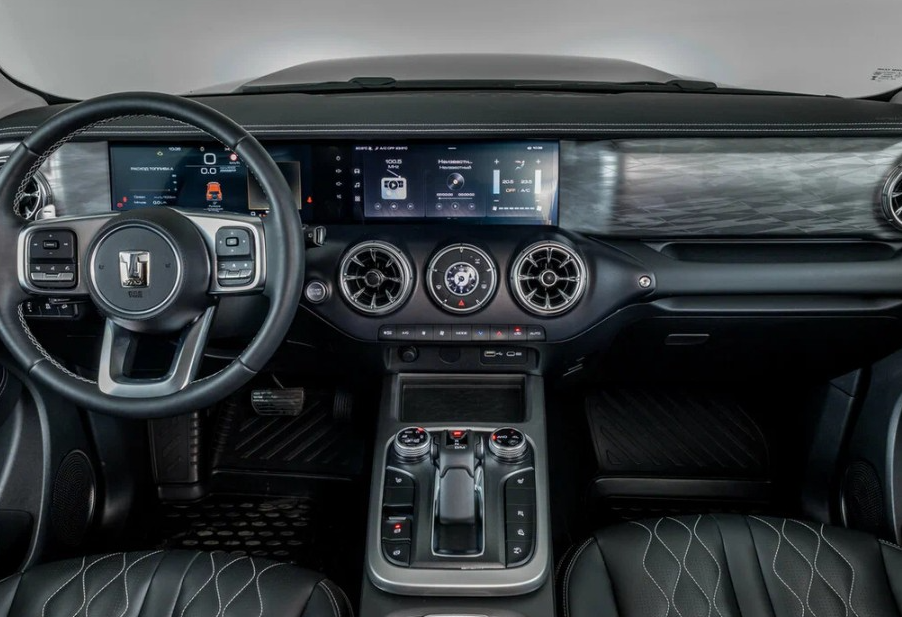 Аренда tank 300 бизнес класса 2024 года в городе Москва Щукинская от 6320 руб./сутки, полный привод, двигатель: бензин, объем 2 литра, каско (Мультидрайв), ОСАГО (Мультидрайв), без водителя, недорого, вид 11 - RentRide