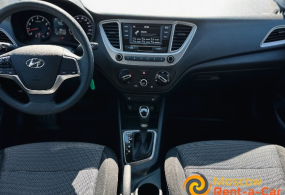 Аренда hyundai solaris эконом класса 2024 года в городе Москва Щукинская от 3036 руб./сутки, передний привод, двигатель: бензин, объем 1.6 литров, каско (Мультидрайв), ОСАГО (Мультидрайв), без водителя, недорого, вид 5 - RentRide