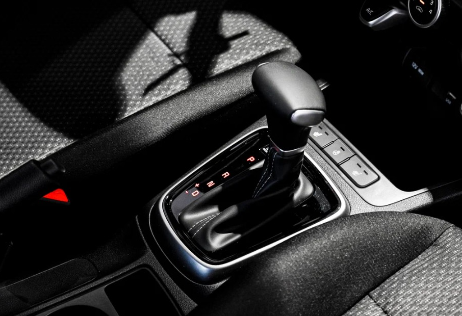 Аренда kia rio эконом класса 2024 года в городе Москва Чертановская от 2992 руб./сутки, передний привод, двигатель: бензин, объем 1.6 литров, каско (Мультидрайв), ОСАГО (Мультидрайв), без водителя, недорого, вид 14 - RentRide