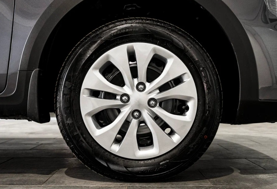 Аренда kia rio эконом класса 2024 года в городе Москва Чертановская от 2992 руб./сутки, передний привод, двигатель: бензин, объем 1.6 литров, каско (Мультидрайв), ОСАГО (Мультидрайв), без водителя, недорого, вид 10 - RentRide