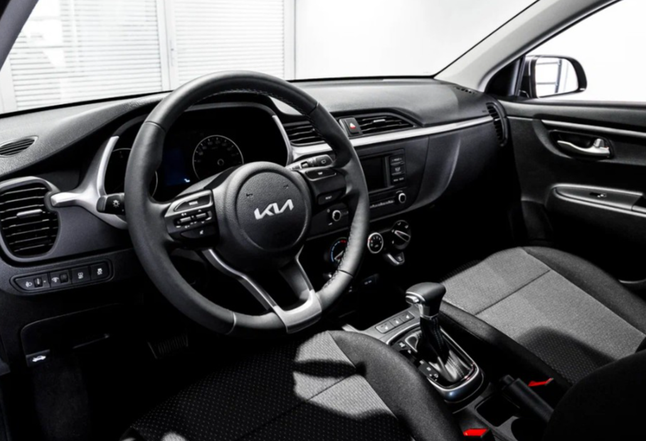 Аренда kia rio эконом класса 2024 года в городе Москва Щукинская от 2992 руб./сутки, передний привод, двигатель: бензин, объем 1.6 литров, каско (Мультидрайв), ОСАГО (Мультидрайв), без водителя, недорого, вид 11 - RentRide