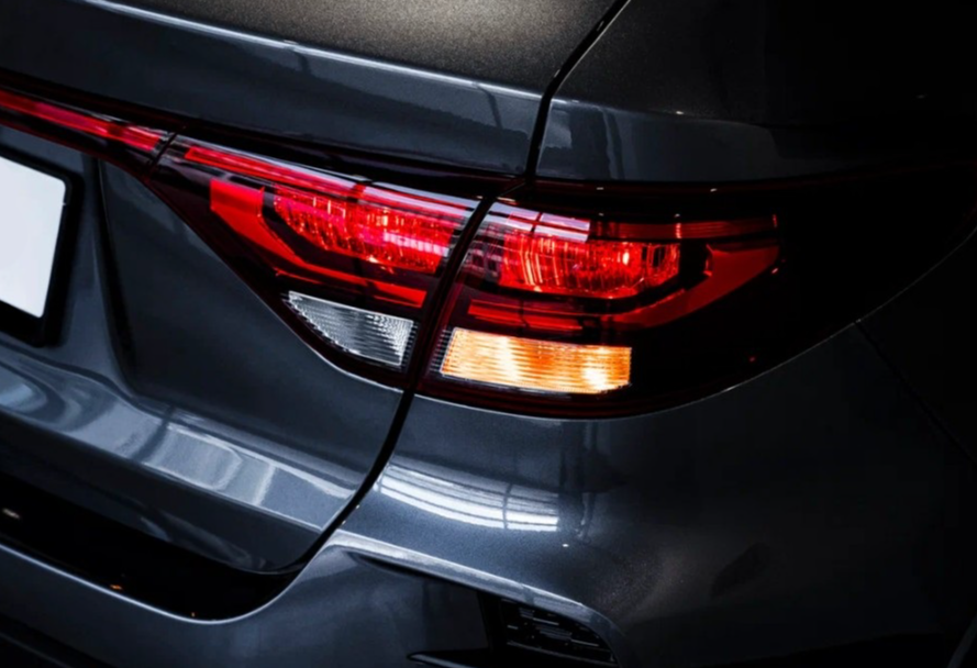 Аренда kia rio эконом класса 2024 года в городе Москва Щукинская от 2992 руб./сутки, передний привод, двигатель: бензин, объем 1.6 литров, каско (Мультидрайв), ОСАГО (Мультидрайв), без водителя, недорого, вид 9 - RentRide