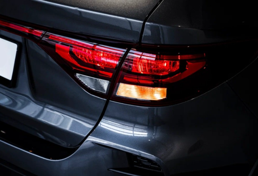 Аренда kia rio эконом класса 2024 года в городе Москва Щукинская от 2992 руб./сутки, передний привод, двигатель: бензин, объем 1.6 литров, каско (Мультидрайв), ОСАГО (Мультидрайв), без водителя, недорого, вид 9 - RentRide