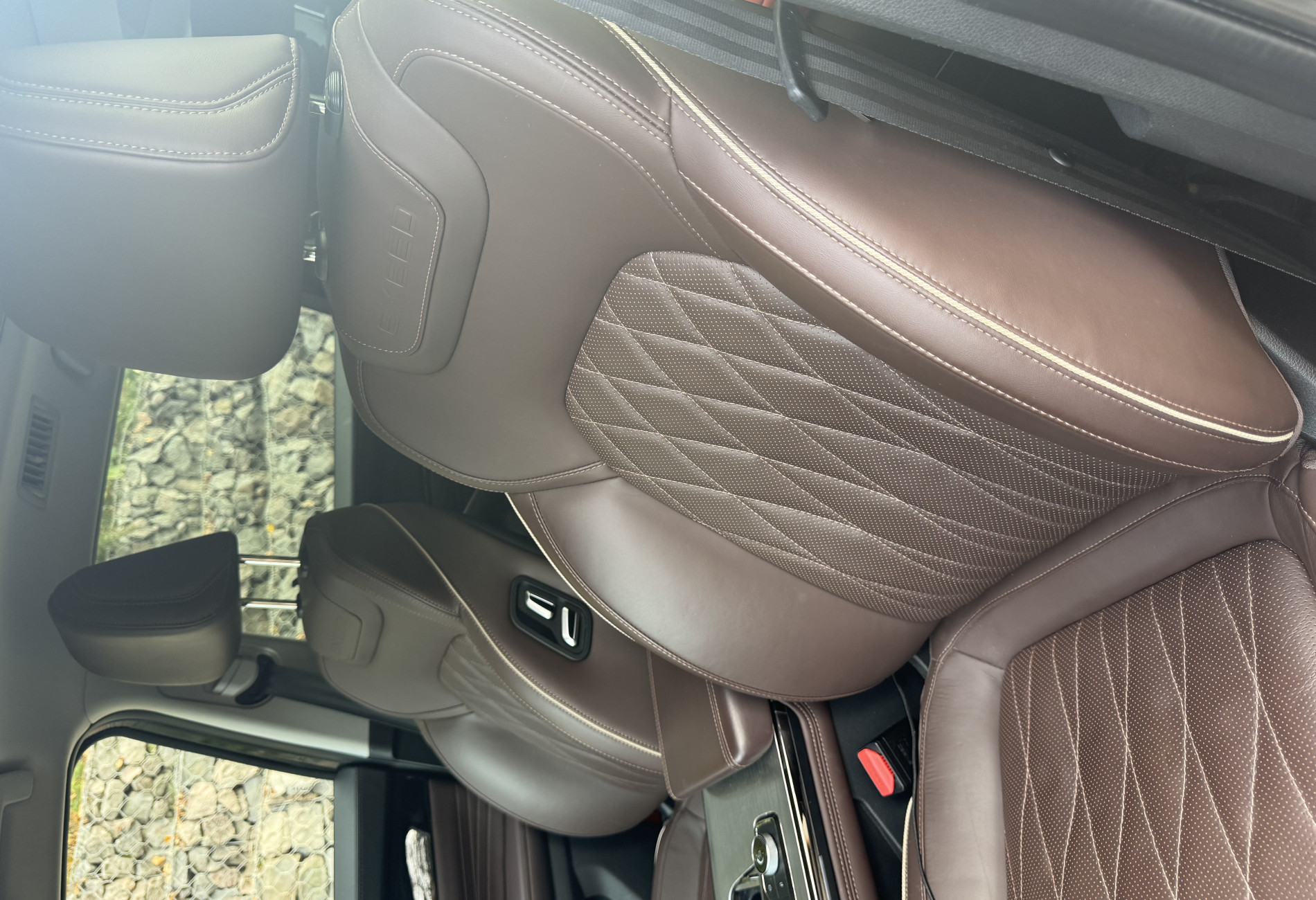 Аренда exeed vx комфорт класса 2022 года в городе Москва Аэропорт от 4800 руб./сутки, полный привод, двигатель: бензин, каско (Впишу в полис), ОСАГО (Впишу в полис), без водителя, недорого, вид 3 - RentRide