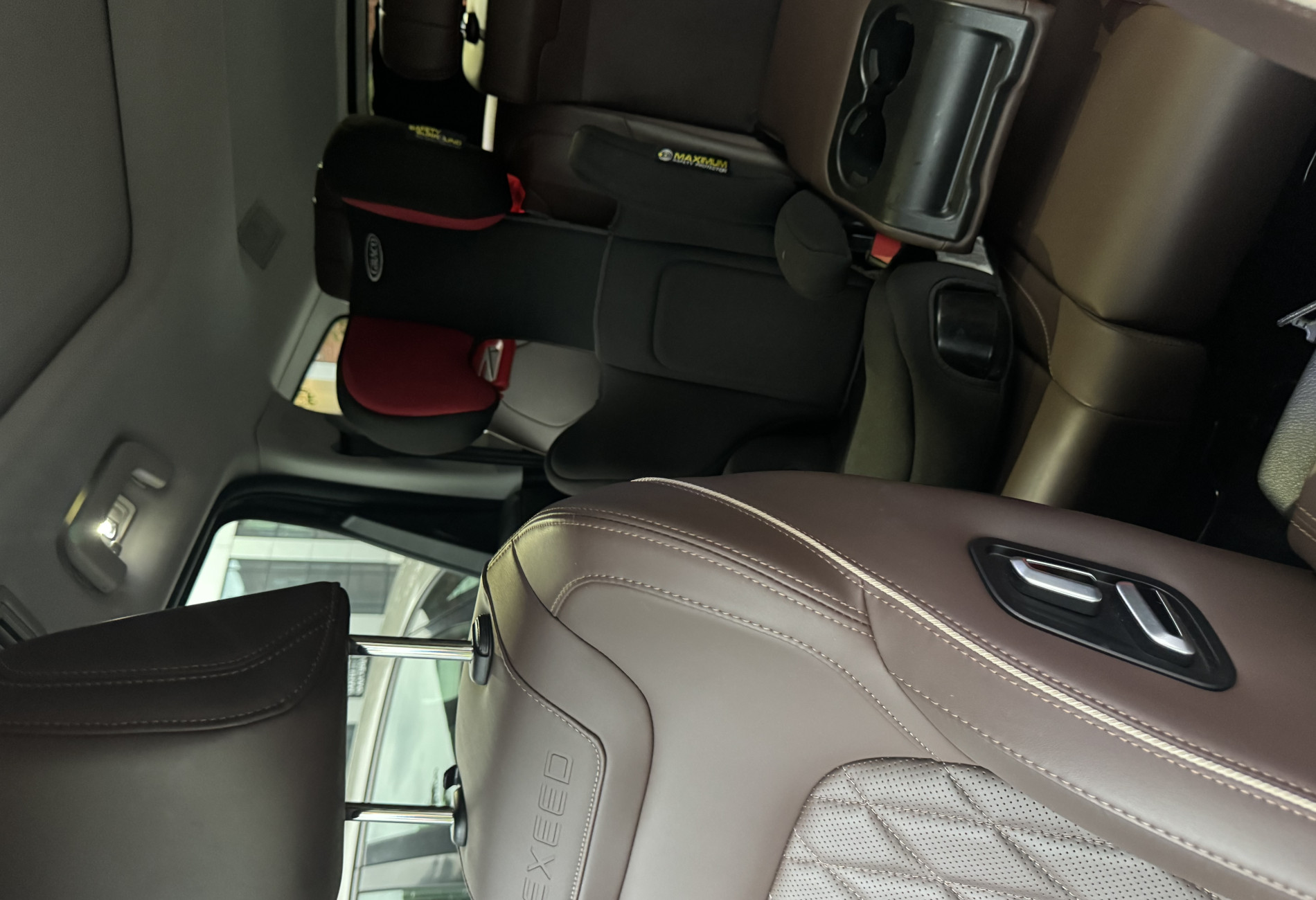 Аренда exeed vx комфорт класса 2022 года в городе Москва Аэропорт от 4800 руб./сутки, полный привод, двигатель: бензин, каско (Впишу в полис), ОСАГО (Впишу в полис), без водителя, недорого, вид 4 - RentRide