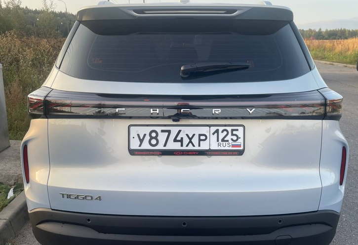 Аренда chery tiggo-4 комфорт класса 2025 года в городе Москва Щукинская от 4232 руб./сутки, передний привод, двигатель: бензин, объем 1.5 литров, каско (Мультидрайв), ОСАГО (Мультидрайв), без водителя, недорого, вид 2 - RentRide