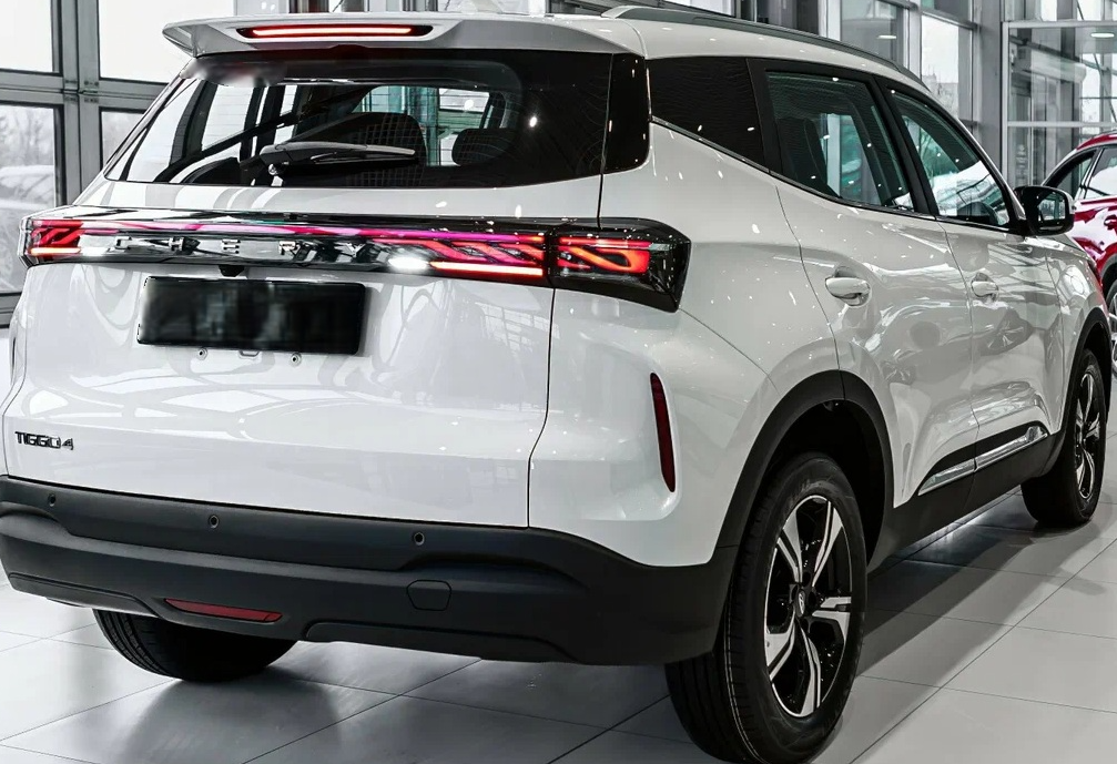 Аренда chery tiggo-4 стандарт класса 2025 года в городе Москва Чертановская от 3520 руб./сутки, передний привод, двигатель: бензин, объем 1.5 литров, каско (Мультидрайв), ОСАГО (Мультидрайв), без водителя, недорого, вид 5 - RentRide