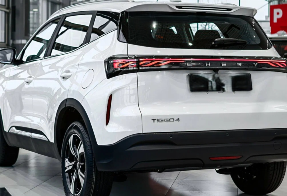 Аренда chery tiggo-4 стандарт класса 2025 года в городе Москва Чертановская от 3520 руб./сутки, передний привод, двигатель: бензин, объем 1.5 литров, каско (Мультидрайв), ОСАГО (Мультидрайв), без водителя, недорого, вид 7 - RentRide