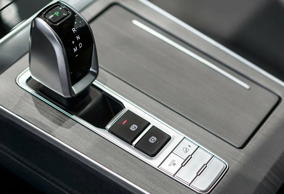 Аренда chery tiggo-4 стандарт класса 2025 года в городе Москва Щукинская от 3520 руб./сутки, передний привод, двигатель: бензин, объем 1.5 литров, каско (Мультидрайв), ОСАГО (Мультидрайв), без водителя, недорого, вид 15 - RentRide