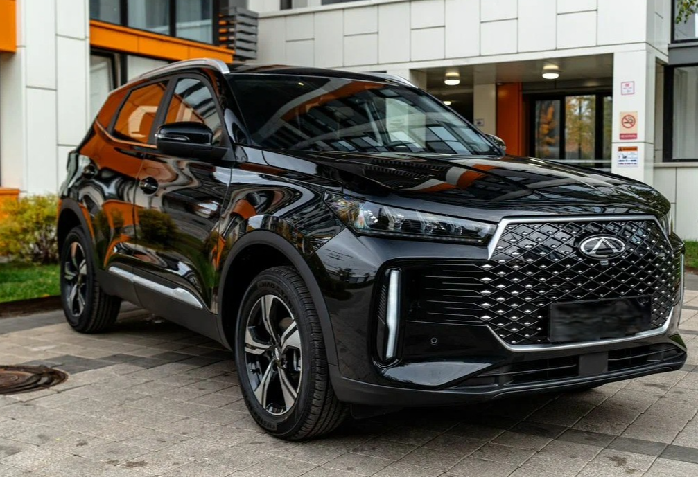 Аренда chery tiggo-4 стандарт класса 2025 года в городе Москва Чертановская от 3520 руб./сутки, передний привод, двигатель: бензин, объем 1.5 литров, каско (Мультидрайв), ОСАГО (Мультидрайв), без водителя, недорого, вид 3 - RentRide