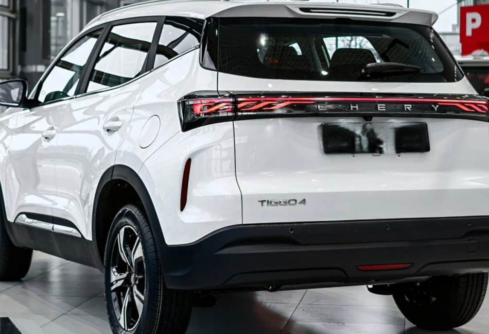 Аренда chery tiggo-4 стандарт класса 2025 года в городе Москва Чертановская от 3520 руб./сутки, передний привод, двигатель: бензин, объем 1.5 литров, каско (Мультидрайв), ОСАГО (Мультидрайв), без водителя, недорого, вид 7 - RentRide