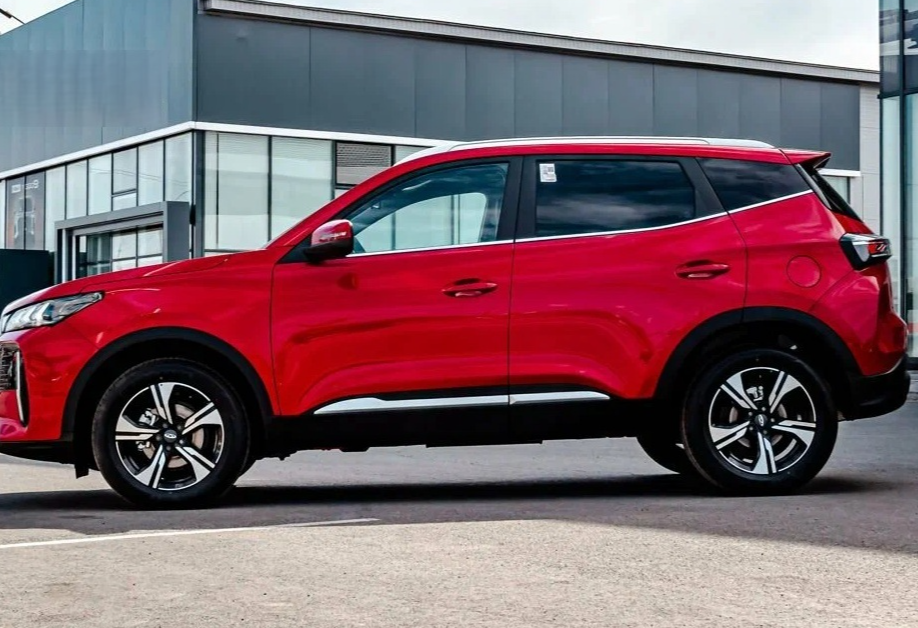 Аренда chery tiggo-4 стандарт класса 2025 года в городе Москва Чертановская от 3520 руб./сутки, передний привод, двигатель: бензин, объем 1.5 литров, каско (Мультидрайв), ОСАГО (Мультидрайв), без водителя, недорого, вид 7 - RentRide