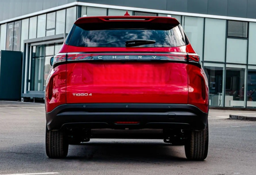 Аренда chery tiggo-4 стандарт класса 2025 года в городе Москва Чертановская от 3520 руб./сутки, передний привод, двигатель: бензин, объем 1.5 литров, каско (Мультидрайв), ОСАГО (Мультидрайв), без водителя, недорого, вид 4 - RentRide