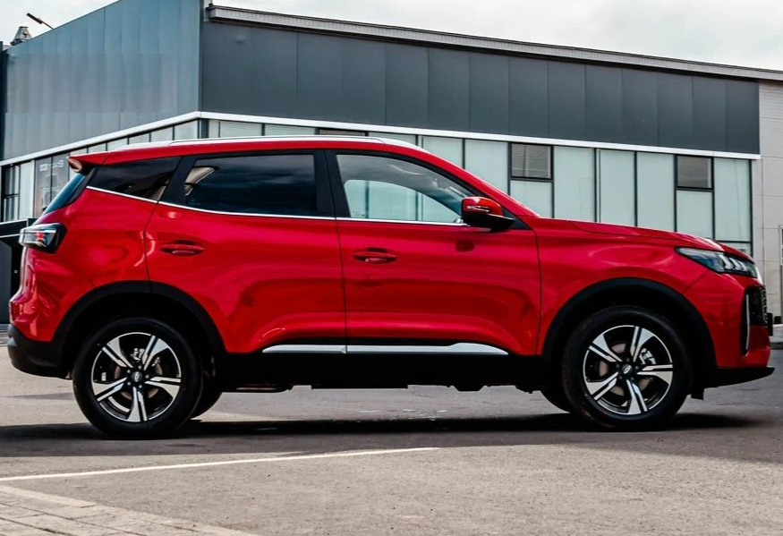 Аренда chery tiggo-4 стандарт класса 2025 года в городе Москва Чертановская от 3520 руб./сутки, передний привод, двигатель: бензин, объем 1.5 литров, каско (Мультидрайв), ОСАГО (Мультидрайв), без водителя, недорого, вид 8 - RentRide