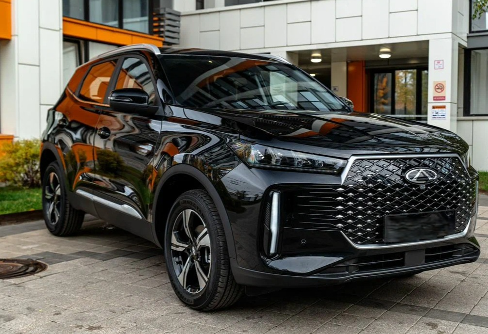 Аренда chery tiggo-4 стандарт класса 2025 года в городе Москва Щукинская от 3520 руб./сутки, передний привод, двигатель: бензин, объем 1.5 литров, каско (Мультидрайв), ОСАГО (Мультидрайв), без водителя, недорого, вид 3 - RentRide