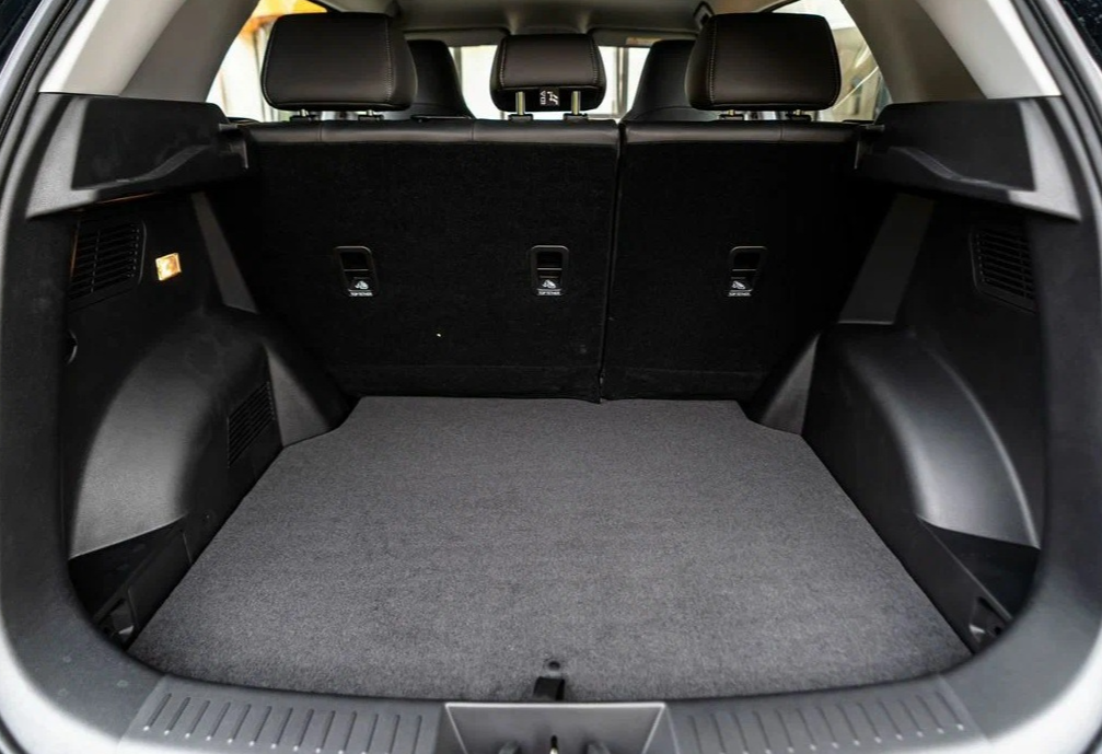 Аренда chery tiggo-4 стандарт класса 2025 года в городе Москва Щукинская от 3520 руб./сутки, передний привод, двигатель: бензин, объем 1.5 литров, каско (Мультидрайв), ОСАГО (Мультидрайв), без водителя, недорого, вид 11 - RentRide