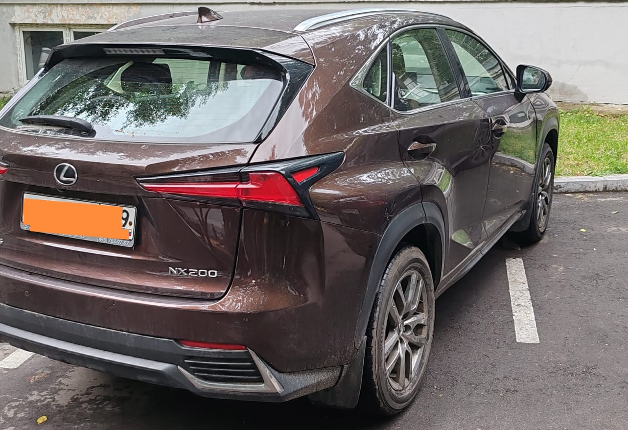 Аренда lexus nx бизнес класса 2020 года в городе Москва Новослободская от 6800 руб./сутки, полный привод, двигатель: бензин, объем 2 литра, каско (Мультидрайв), ОСАГО (Мультидрайв), без водителя, недорого, вид 2 - RentRide
