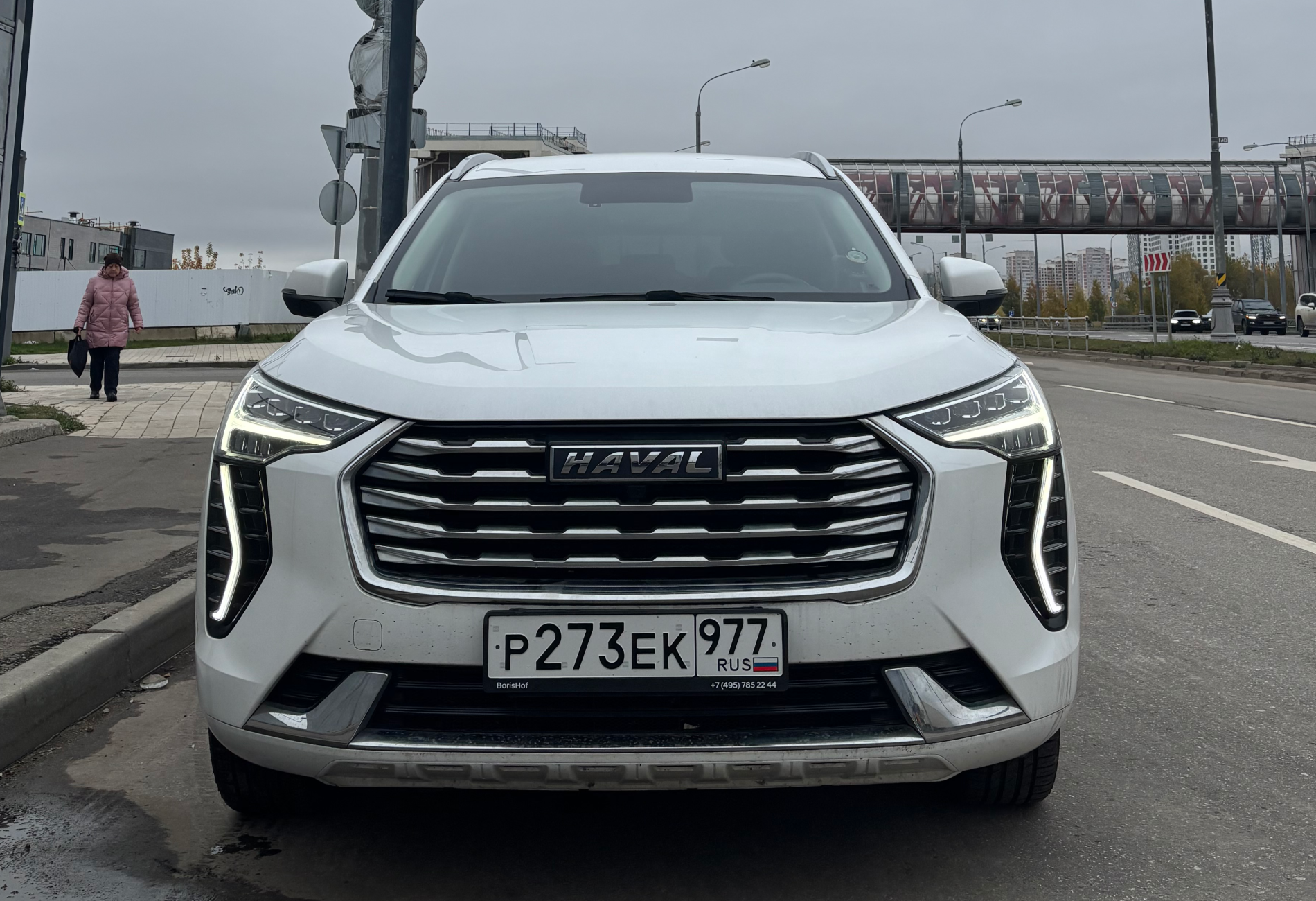 Аренда haval jolion эконом класса 2023 года в городе Москва Бульвар Дмитрия Донского от 2000 руб./сутки, передний привод, двигатель: бензин, объем 1.5 литров, каско (Мультидрайв), ОСАГО (Мультидрайв), без водителя, недорого - RentRide