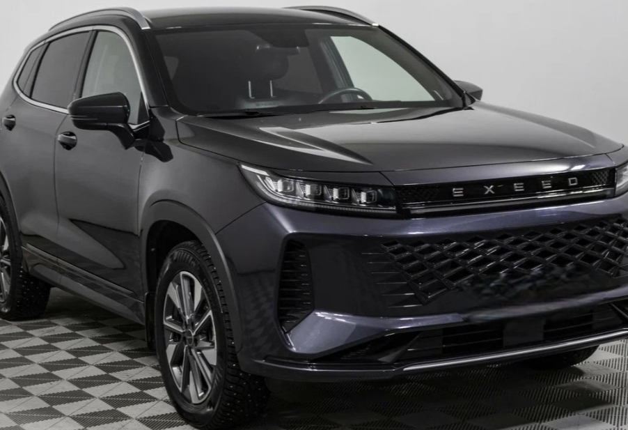Аренда exeed lx стандарт класса 2024 года в городе Москва Щукинская от 4080 руб./сутки, передний привод, двигатель: бензин, объем 1.6 литров, каско (Мультидрайв), ОСАГО (Мультидрайв), без водителя, недорого, вид 3 - RentRide