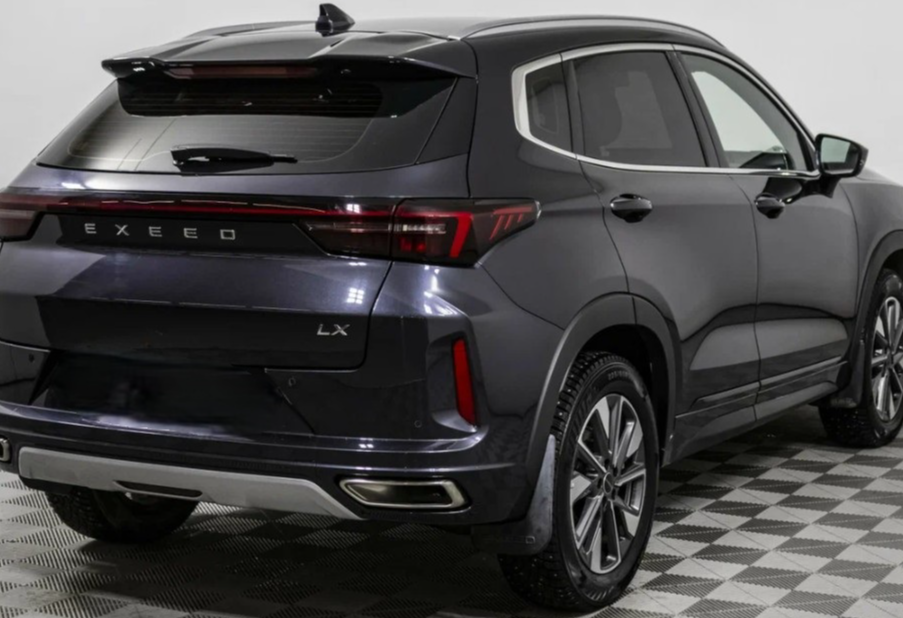 Аренда exeed lx стандарт класса 2024 года в городе Москва Щукинская от 4080 руб./сутки, передний привод, двигатель: бензин, объем 1.6 литров, каско (Мультидрайв), ОСАГО (Мультидрайв), без водителя, недорого, вид 5 - RentRide