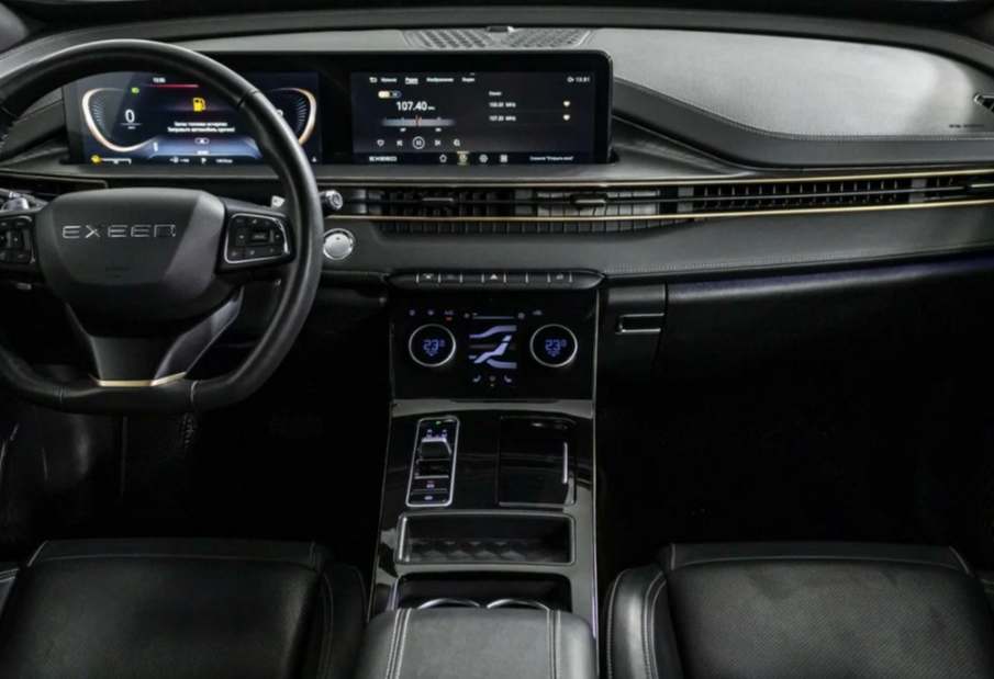 Аренда exeed lx стандарт класса 2024 года в городе Москва Чертановская от 4080 руб./сутки, передний привод, двигатель: бензин, объем 1.6 литров, каско (Мультидрайв), ОСАГО (Мультидрайв), без водителя, недорого, вид 11 - RentRide