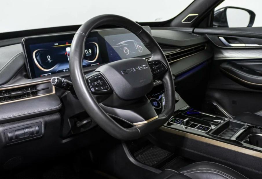 Аренда exeed lx стандарт класса 2024 года в городе Москва Чертановская от 4080 руб./сутки, передний привод, двигатель: бензин, объем 1.6 литров, каско (Мультидрайв), ОСАГО (Мультидрайв), без водителя, недорого, вид 10 - RentRide