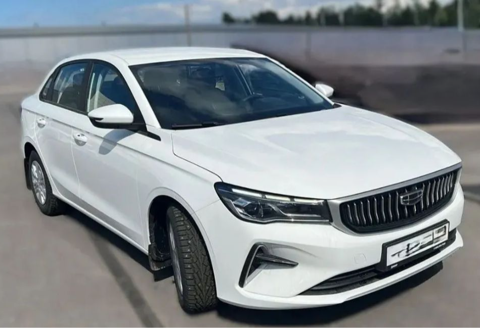 Аренда geely emgrand-7 эконом класса 2024 года в городе Москва от 2290 руб./сутки, передний привод, двигатель: бензин, объем 1.5 литров, каско (Впишу в полис), ОСАГО (Мультидрайв), без водителя, недорого - RentRide