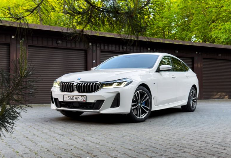 Аренда bmw 6gt бизнес класса 2021 года в городе Москва от 5990 руб./сутки, полный привод, двигатель: дизель, объем 2 литра, каско (Впишу в полис), ОСАГО (Мультидрайв), без водителя, недорого - RentRide