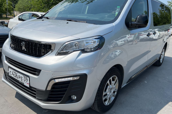 peugeot traveller 2019 года Прокат авто peugeot traveller 2019 года в городе Калининград от 4990 руб./сутки, передний привод, двигатель: дизель, объем 2 литра, каско (Впишу в полис), ОСАГО (Мультидрайв), без водителя, недорого - RentRide