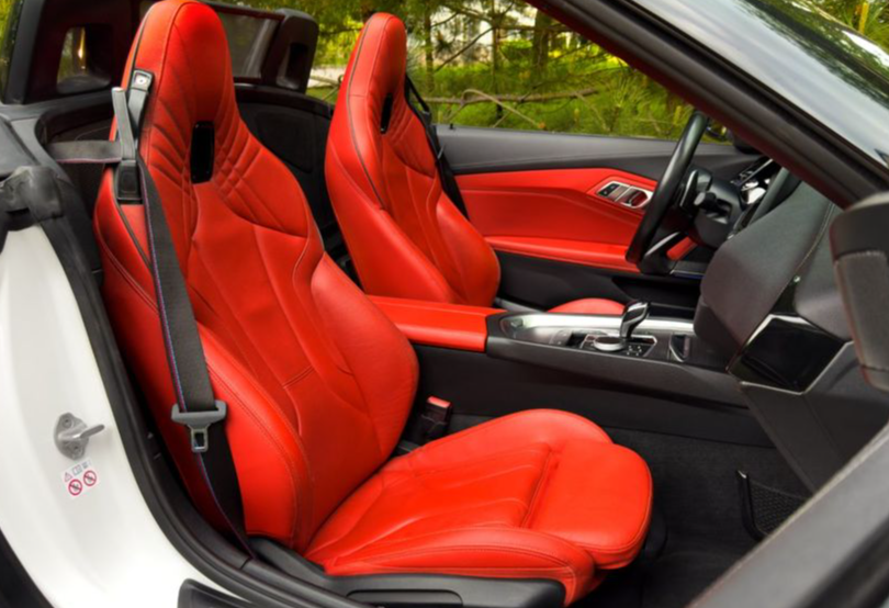 Аренда bmw z4 бизнес класса 2020 года в городе Москва от 6990 руб./сутки, задний привод, двигатель: бензин, объем 2 литра, каско (Впишу в полис), ОСАГО (Мультидрайв), без водителя, недорого, вид 4 - RentRide