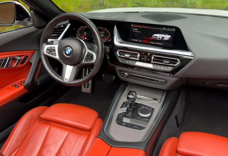 Аренда bmw z4 бизнес класса 2020 года в городе Москва от 6990 руб./сутки, задний привод, двигатель: бензин, объем 2 литра, каско (Впишу в полис), ОСАГО (Мультидрайв), без водителя, недорого, вид 3 - RentRide