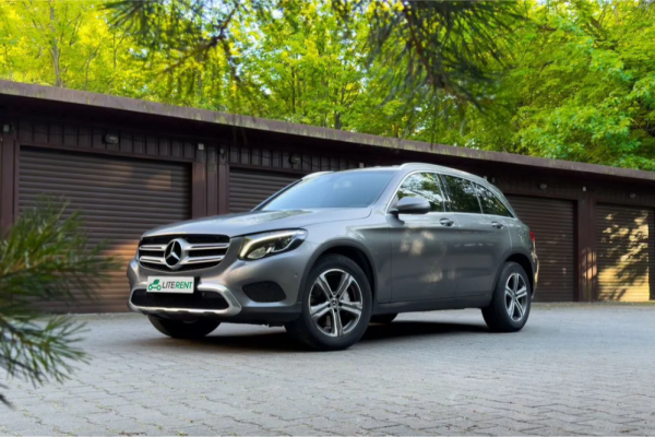 Прокат авто mercedes-benz glc бизнес класса 2018 года в городе Калининград от 5592 руб./сутки, полный привод, двигатель: дизель, объем 2.143 литра, каско (Впишу в полис), ОСАГО (Мультидрайв), без водителя, недорого - RentRide