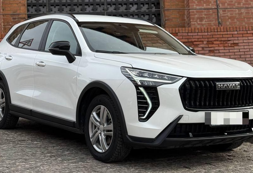 Аренда haval jolion комфорт класса 2024 года в городе Москва Народное Ополчение от 3440 руб./сутки, передний привод, двигатель: бензин, объем 1.5 литров, каско (Мультидрайв), ОСАГО (Мультидрайв), без водителя, недорого - RentRide