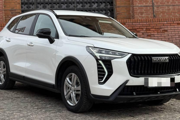 Прокат авто haval jolion комфорт класса 2024 года в городе Москва Народное Ополчение от 3440 руб./сутки, передний привод, двигатель: бензин, объем 1.5 литров, каско (Мультидрайв), ОСАГО (Мультидрайв), без водителя, недорого - RentRide