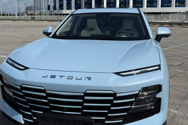Прокат авто jetour dashing бизнес класса 2025 года в городе Москва Народное Ополчение от 4240 руб./сутки, передний привод, двигатель: бензин, объем 1.6 литров, каско (Мультидрайв), ОСАГО (Мультидрайв), без водителя, недорого - RentRide