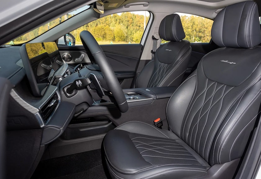 Аренда chery arrizo-8 стандарт класса 2023 года в городе Москва Щукинская от 3976 руб./сутки, передний привод, двигатель: бензин, объем 1.6 литров, каско (Мультидрайв), ОСАГО (Мультидрайв), без водителя, недорого, вид 9 - RentRide