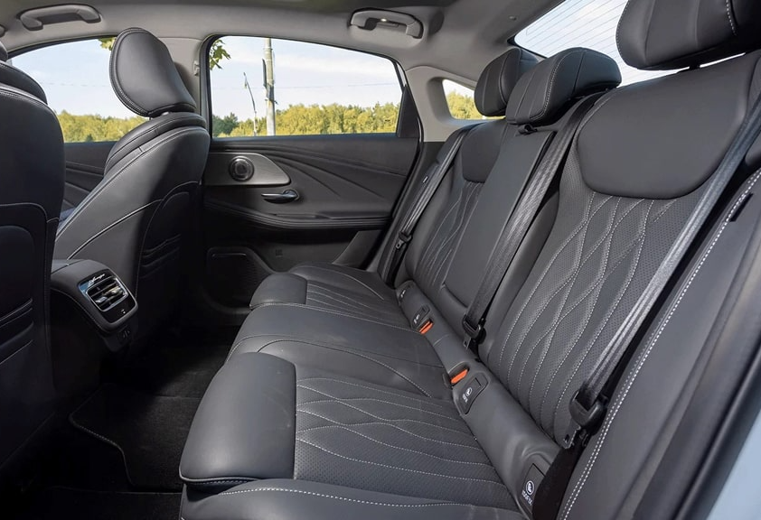 Аренда chery arrizo-8 стандарт класса 2023 года в городе Москва Щукинская от 3976 руб./сутки, передний привод, двигатель: бензин, объем 1.6 литров, каско (Мультидрайв), ОСАГО (Мультидрайв), без водителя, недорого, вид 10 - RentRide