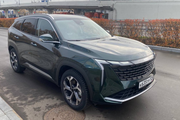 Прокат авто geely atlas комфорт класса 2024 года в городе Москва Щукинская от 4400 руб./сутки, передний привод, двигатель: бензин, объем 2 литра, каско (Мультидрайв), ОСАГО (Мультидрайв), без водителя, недорого - RentRide