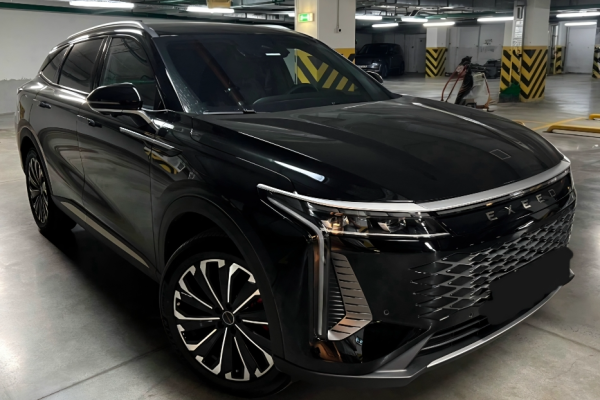 exeed rx 2023 года Прокат авто exeed rx бизнес класса 2023 года в городе Москва Шелепиха от 6000 руб./сутки, полный привод, двигатель: бензин, объем 2 литра, ОСАГО (Мультидрайв), без водителя, недорого - RentRide