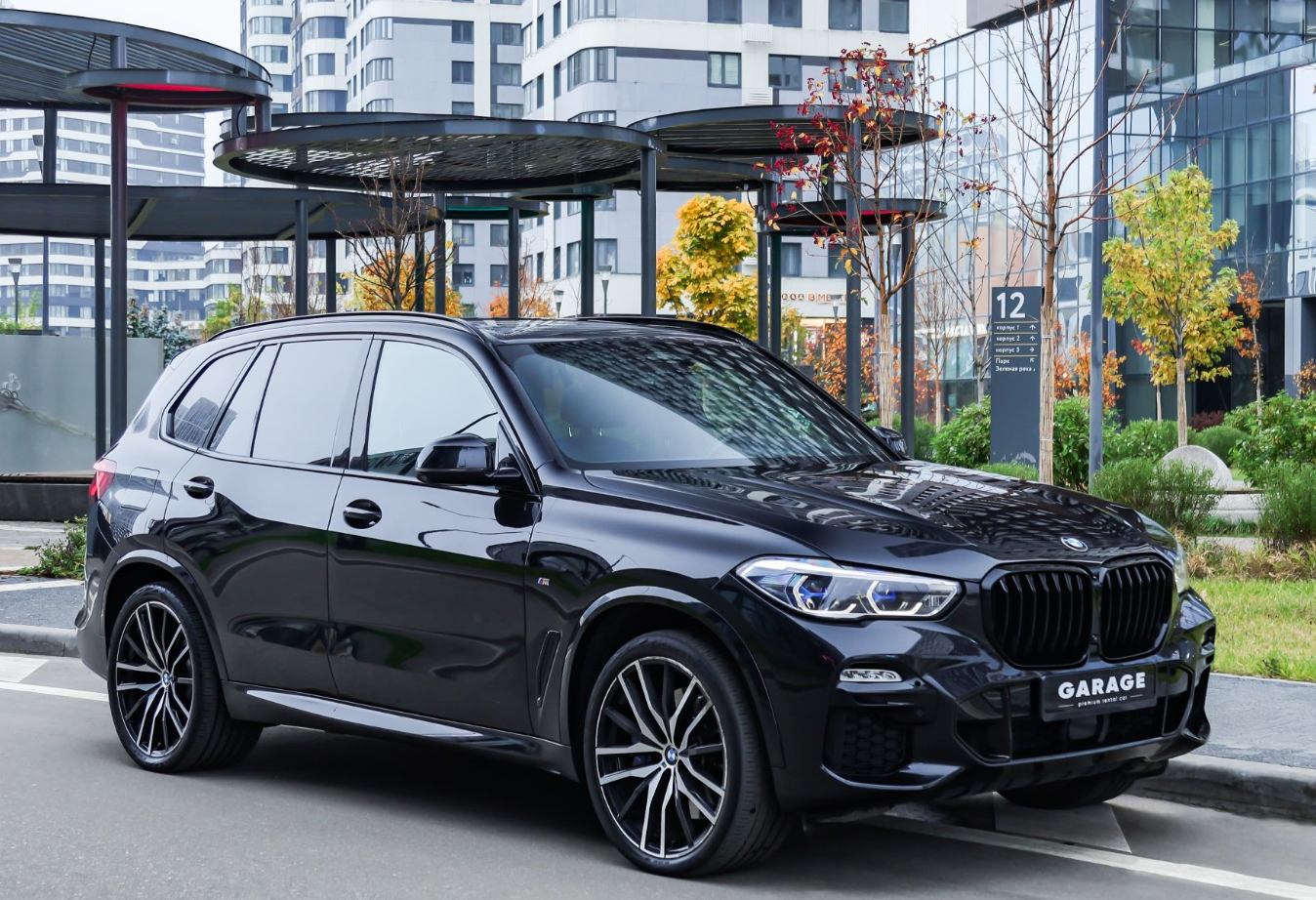 Аренда bmw x5 бизнес класса 2020 года в городе Москва Авиамоторная от 16720 руб./сутки, полный привод, двигатель: дизель, объем 3 литра, каско (Мультидрайв), ОСАГО (Мультидрайв), без водителя, недорого - RentRide