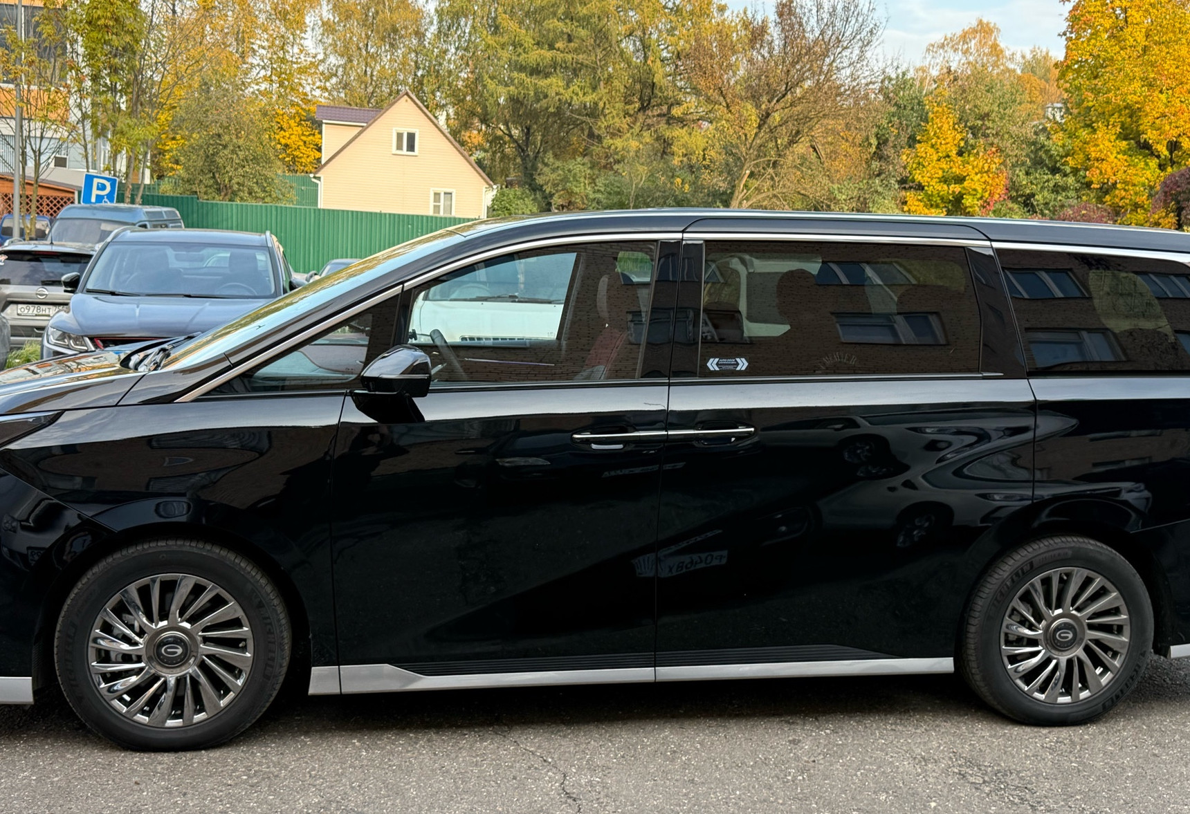 Аренда gac gac 2024 года в городе Москва Новоподрезково от 8400 руб./сутки, передний привод, двигатель: бензин, объем 2 литра, каско (Впишу в полис), ОСАГО (Впишу в полис), без водителя, недорого, вид 3 - RentRide