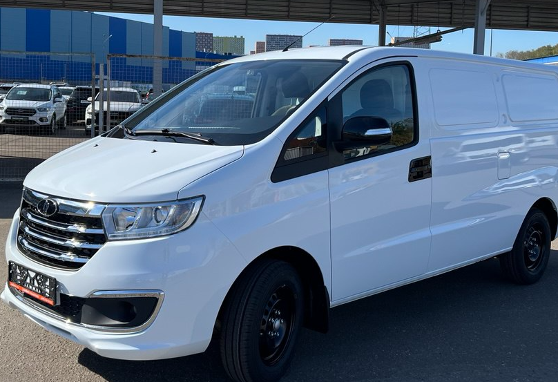 Аренда sollers sf-1 2025 года в городе Москва Зюзино от 3700 руб./сутки, передний привод, двигатель: бензин, объем 2 литра, каско (Мультидрайв), ОСАГО (Мультидрайв), без водителя, недорого, вид 2 - RentRide