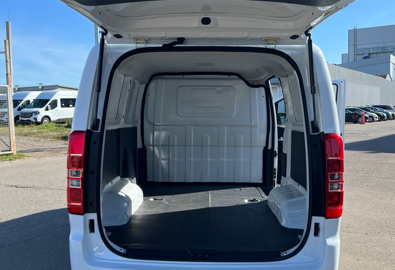 Аренда sollers sf-1 2025 года в городе Москва Зюзино от 3700 руб./сутки, передний привод, двигатель: бензин, объем 2 литра, каско (Мультидрайв), ОСАГО (Мультидрайв), без водителя, недорого, вид 3 - RentRide