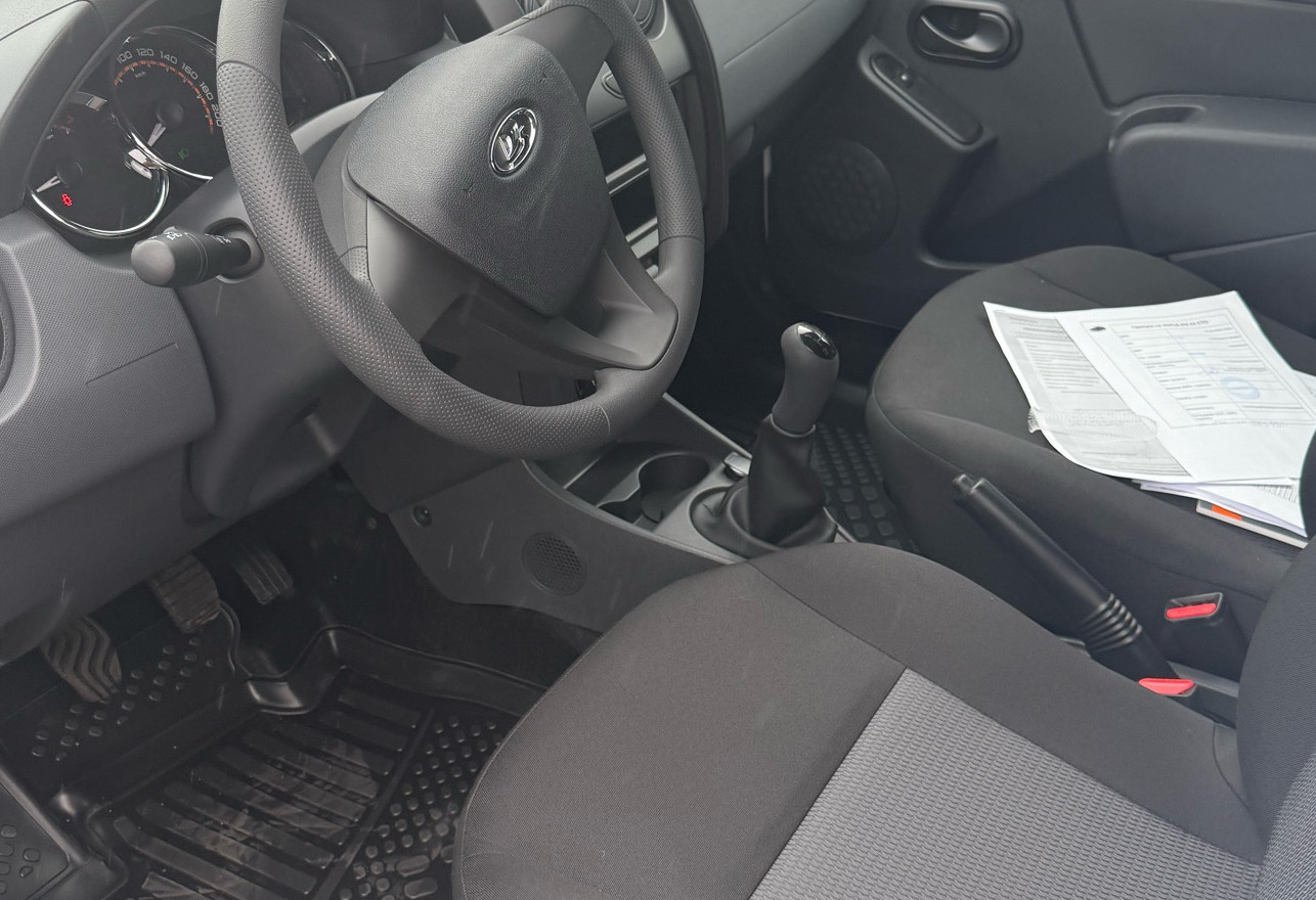 Аренда lada largus эконом класса 2025 года в городе Москва от 2000 руб./сутки, передний привод, двигатель: бензин, объем 1.5 литров, каско (Мультидрайв), ОСАГО (Мультидрайв), без водителя, недорого, вид 3 - RentRide