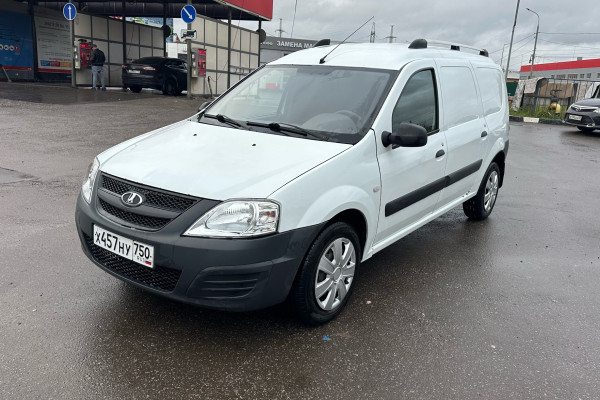 Прокат авто lada largus-furgon эконом класса 2016 года в городе Химки от 1360 руб./сутки, передний привод, двигатель: бензин, объем 1.6 литров, ОСАГО (Впишу в полис), без водителя, недорого - RentRide