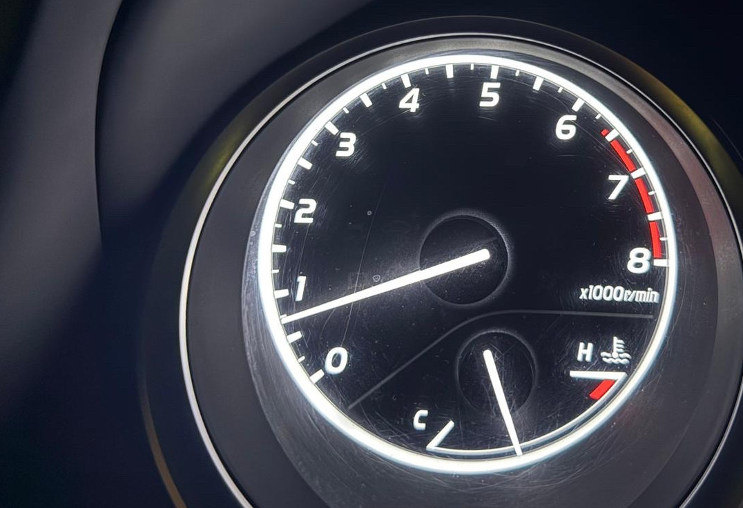 Аренда toyota camry стандарт класса 2019 года в городе Москва Проспект Вернадского от 3300 руб./сутки, передний привод, двигатель: бензин, объем 2.5 литров, ОСАГО (Мультидрайв), без водителя, недорого, вид 13 - RentRide