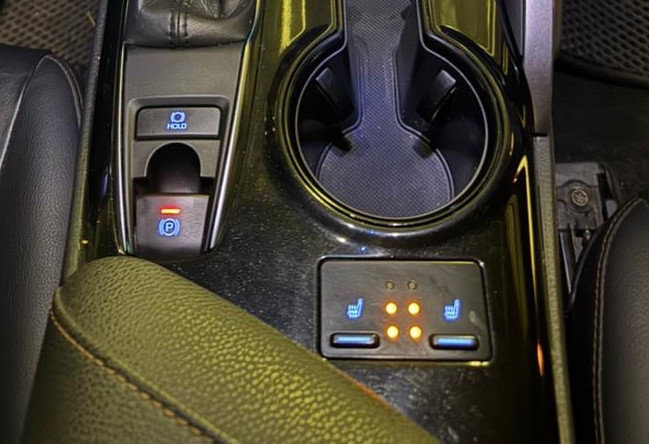 Аренда toyota camry стандарт класса 2019 года в городе Москва Проспект Вернадского от 3300 руб./сутки, передний привод, двигатель: бензин, объем 2.5 литров, ОСАГО (Мультидрайв), без водителя, недорого, вид 12 - RentRide