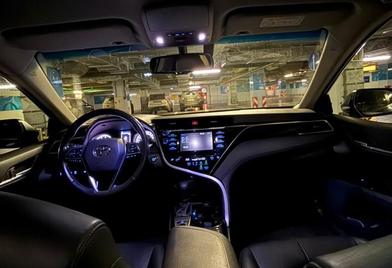 Аренда toyota camry стандарт класса 2019 года в городе Москва Проспект Вернадского от 3300 руб./сутки, передний привод, двигатель: бензин, объем 2.5 литров, ОСАГО (Мультидрайв), без водителя, недорого, вид 8 - RentRide