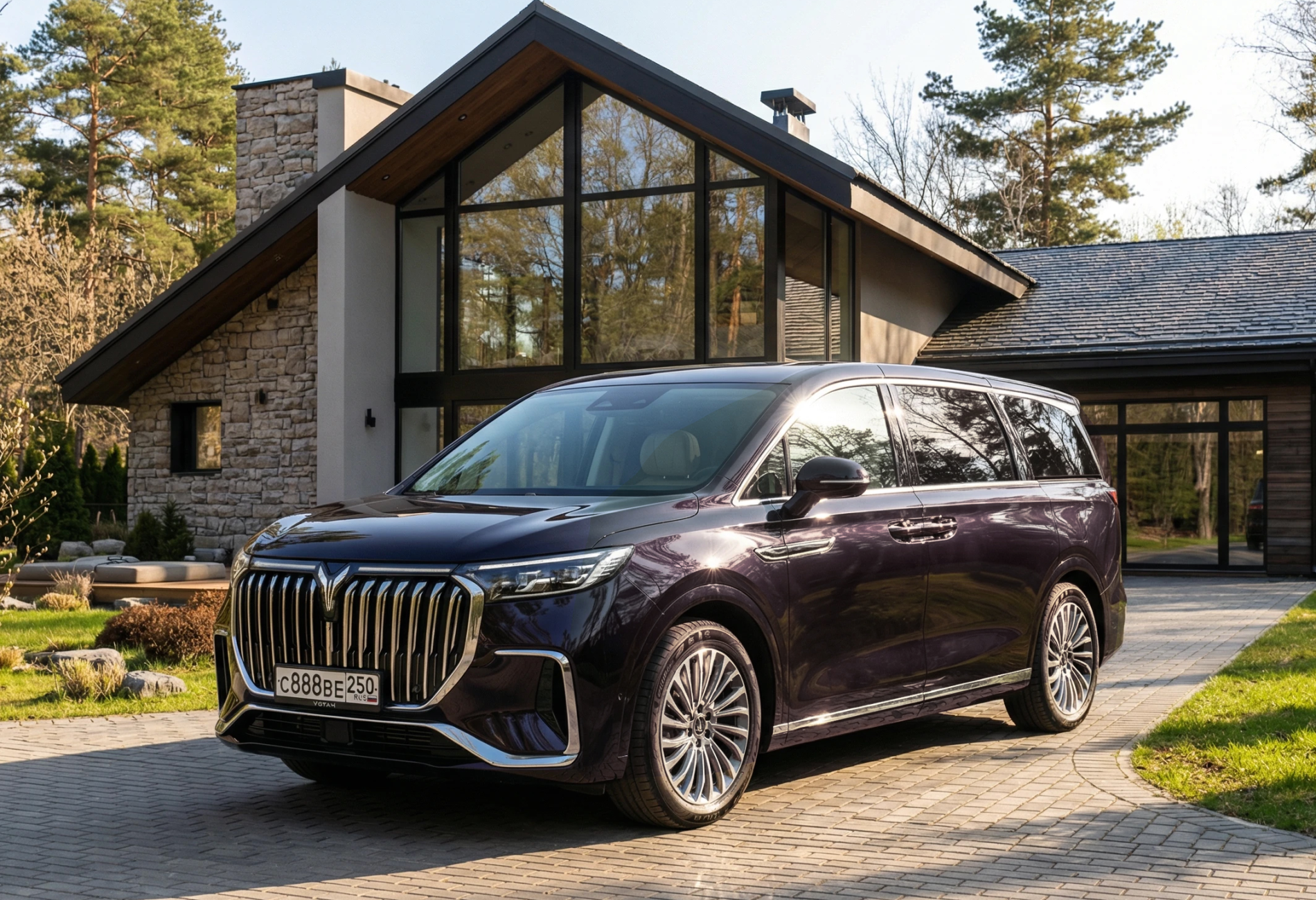 Аренда voyah dream 2023 года в городе Москва Котельники от 13600 руб./сутки, полный привод, двигатель: гибрид, объем 1.5 литров, каско (Впишу в полис), ОСАГО (Впишу в полис), без водителя, недорого - RentRide